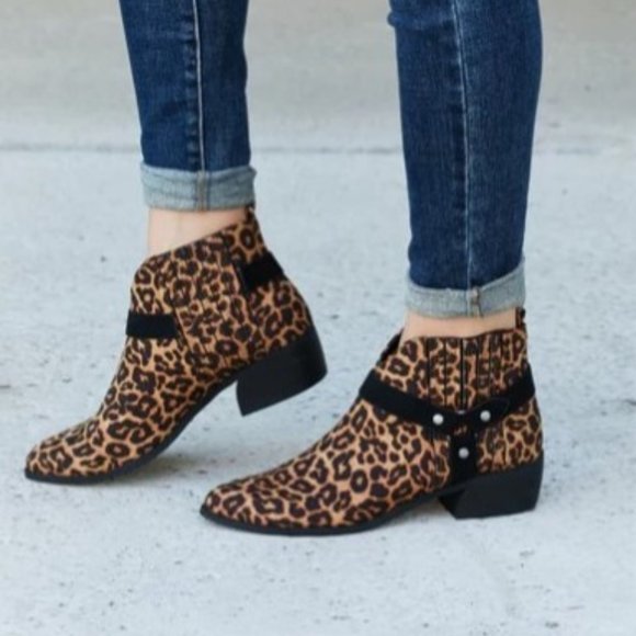 Leopard Point Toe Bootie - Picture 4 of 5